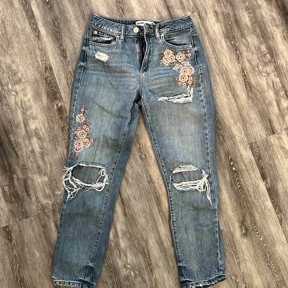 Garage jeans size 3 with flower appliqué